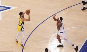 哈利伯顿31+11布伦森43分 步行者神逆转加时胜尼克斯